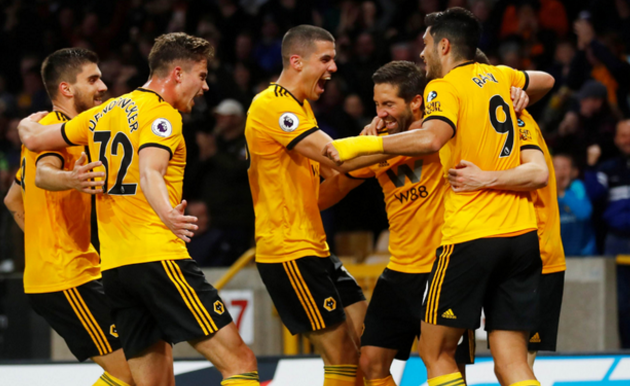  埃弗顿防守漏洞百出，主场惨败给狼队遭遇三连败打击